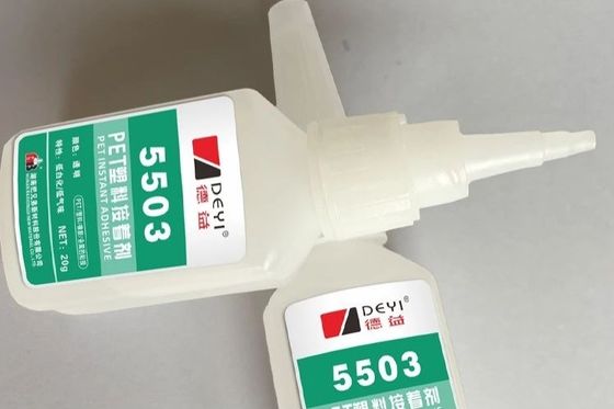 Einkomponenten-PET-Klebstoff AB-Epoxykleber mit 60-120CPS-Viskosität 3-10S-Härtezeit