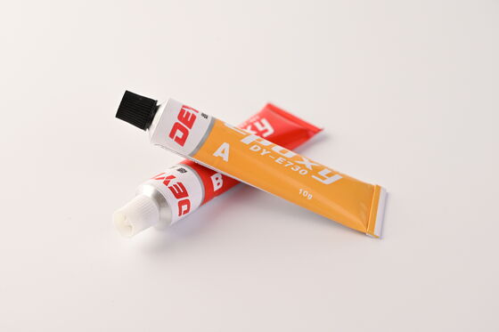 Zwei-Teile-Epoxy-Klebstoff. Hochfester AB-Kleber für Strukturverbindungen und Oberflächenreparatur.
